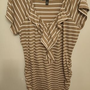 Lena Sz L Tan/White Striped Short Sleeve Top w/Ruffle Neckline